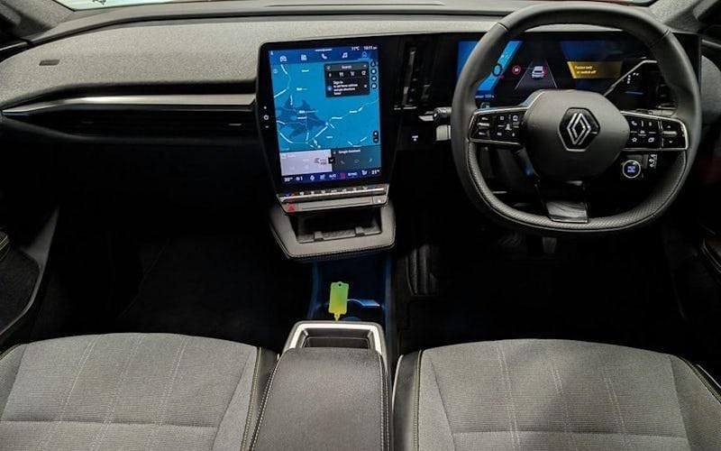 Used Renault Scenic E-Tech Techno 160 kW (218 HP) 2025 SUV