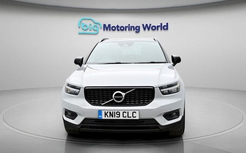 Used Volvo XC40 R-Design 150 HP (110 kW) 2019 Silver SUV
