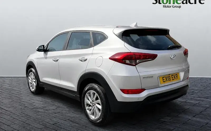 Used Hyundai Tucson SE 177 HP (130 kW) 2018 Silver SUV