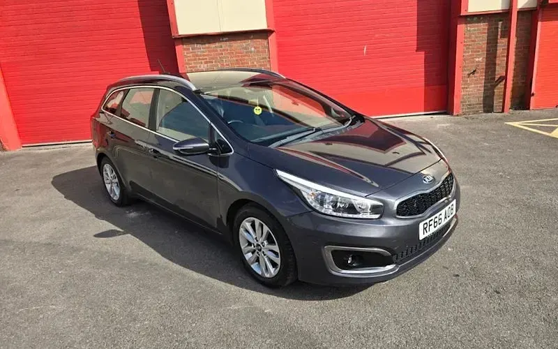 Used Kia Ceed Sportswagon 136 HP (100 kW) 2017 Silver Estate
