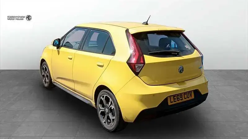 Used MG MG3 Exclusive 106 HP (77 kW) 2020 Yellow Hatchback