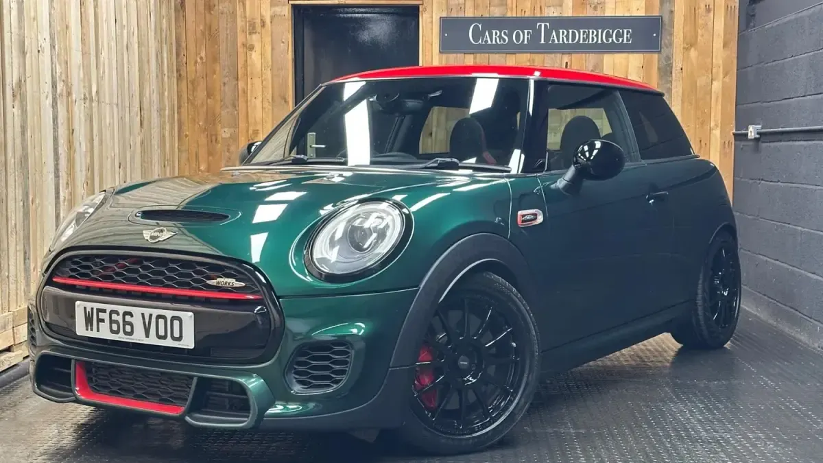 Używany Mini John Cooper Works Hatch 2016 Zielony Hatchback
