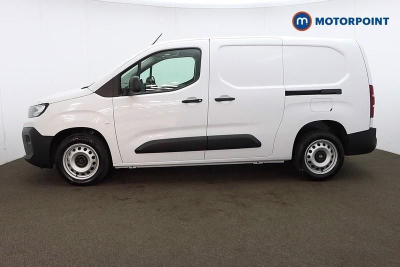Novo Citroën Berlingo 100 HP (73 kW) 2026 Branco Monovolume