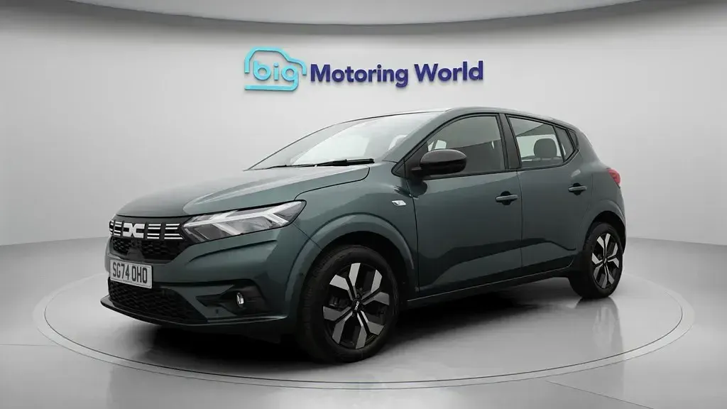 Używany Dacia Sandero Journey 90 KM (66 kW) 2024 Zielony Hatchback
