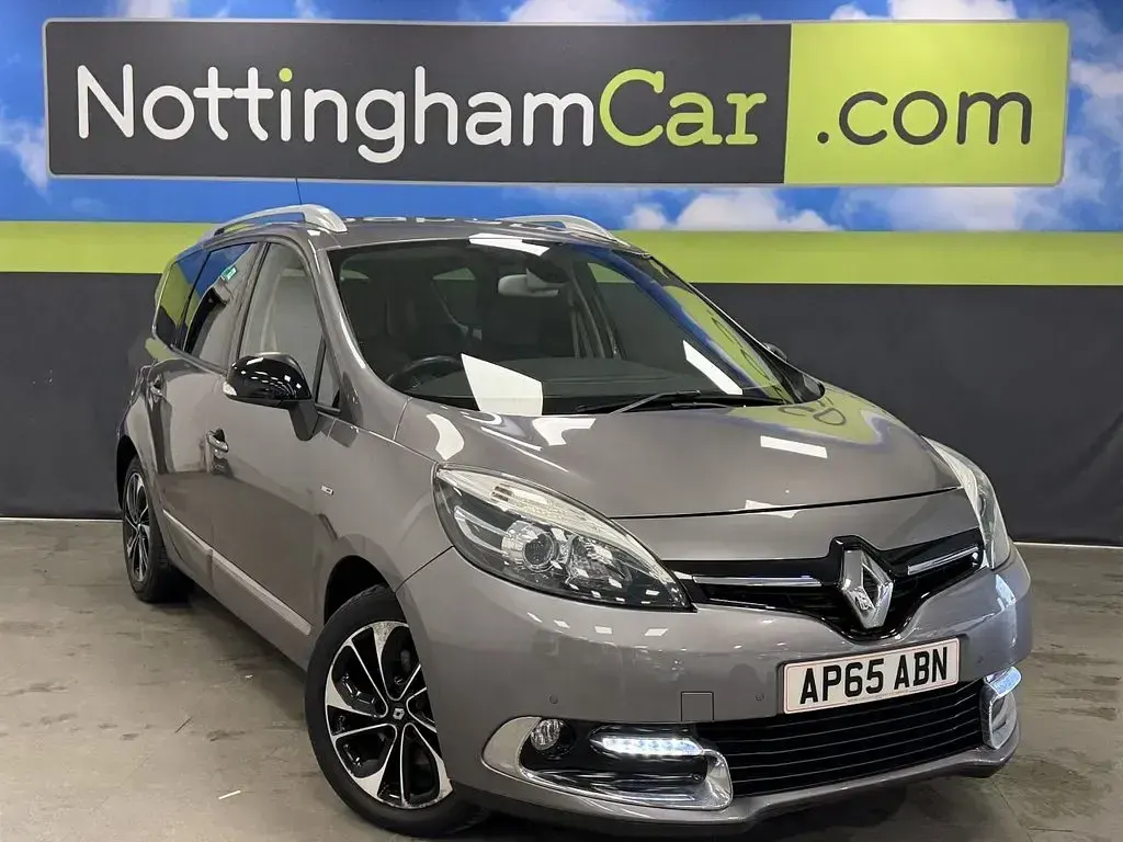 Used Renault Grand Scénic Dynamique 130 HP (95 kW) 2015 Grey MPV