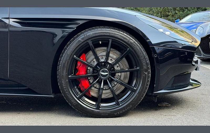 Used Aston Martin DB11 503 HP (369 kW) 2021 Black Coupe