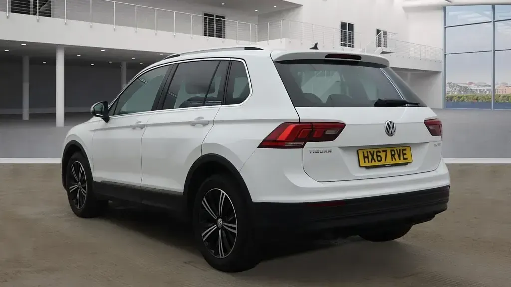 Used VW Tiguan SE 150 HP (110 kW) 2017 Pure white SUV