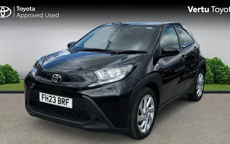 Used Toyota Aygo X PURE 72 HP (52 kW) 2025 SUV