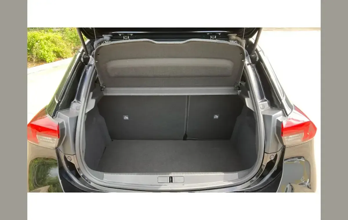Used Vauxhall Corsa Ultimate 99 HP (72 kW) 2023 Black Hatchback