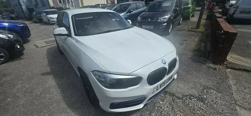 Used BMW 118 Sport Line 2015 White Hatchback