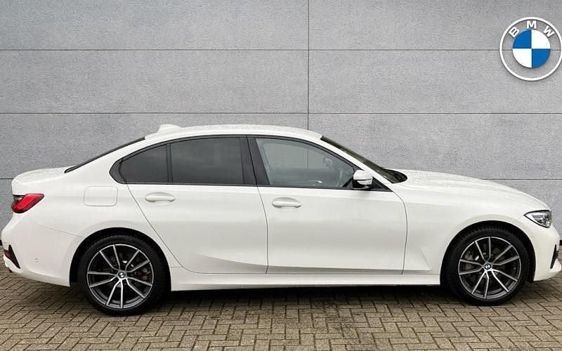 Used BMW 330e Sport Line 292 HP (214 kW) 2021 Alpine white Sedan