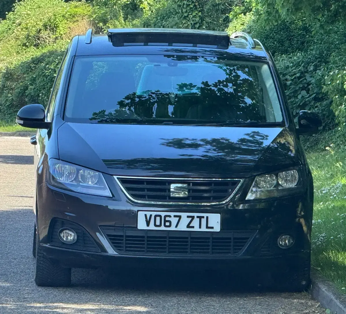 Used Seat Alhambra Ecomotive 150 HP (110 kW) 2017 Black MPV