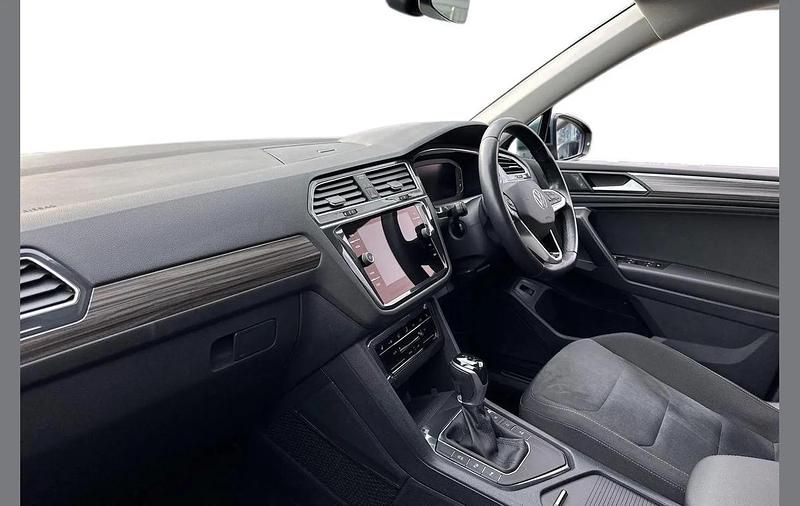 Used VW Tiguan Allspace Elegance 150 HP (110 kW) 2022 Blue SUV