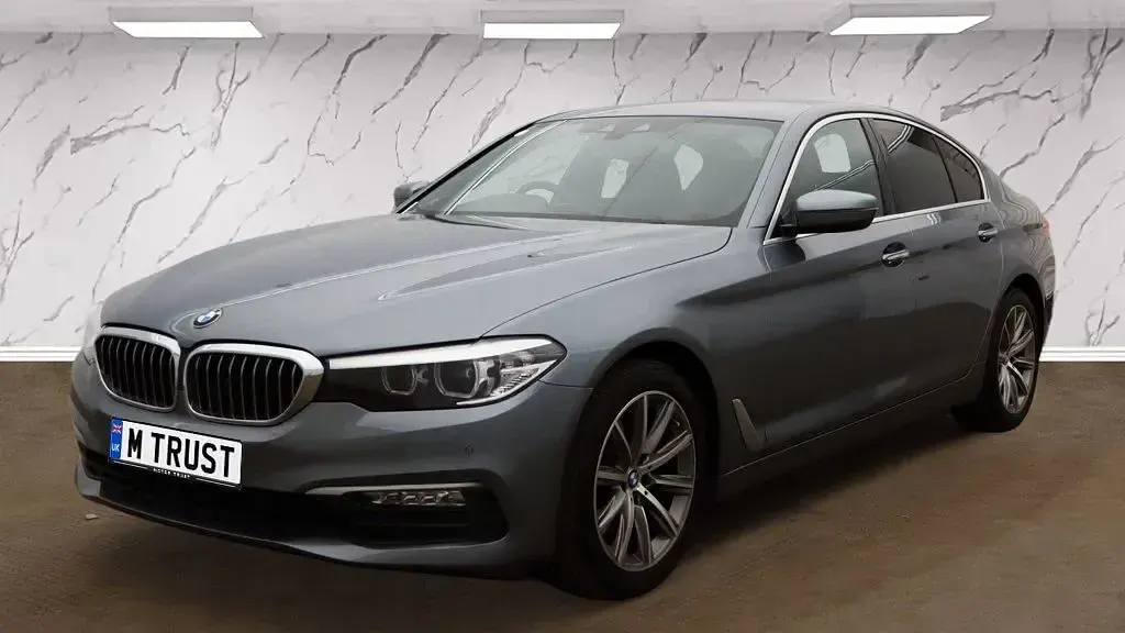 Used BMW 520 Comfort Edition 190 HP (139 kW) 2018 Blue Sedan