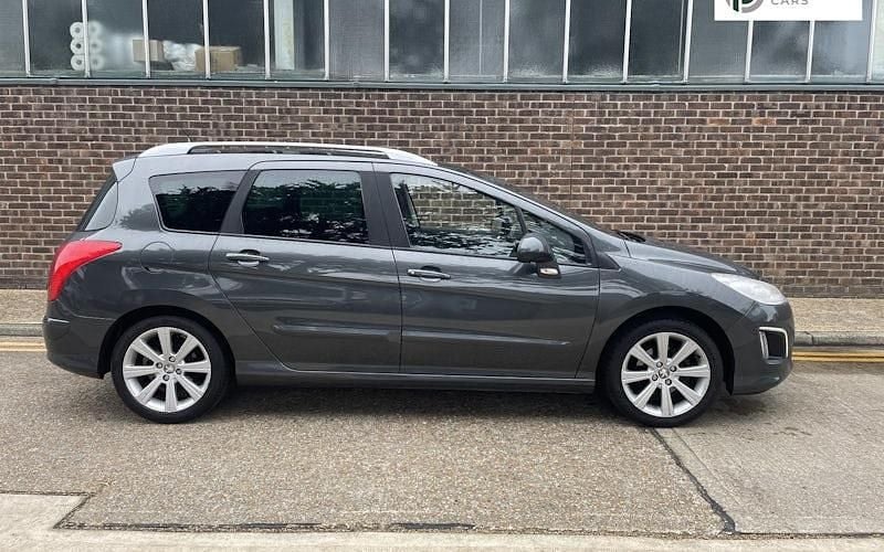 Used Peugeot 308 Active 114 HP (83 kW) 2014 Estate