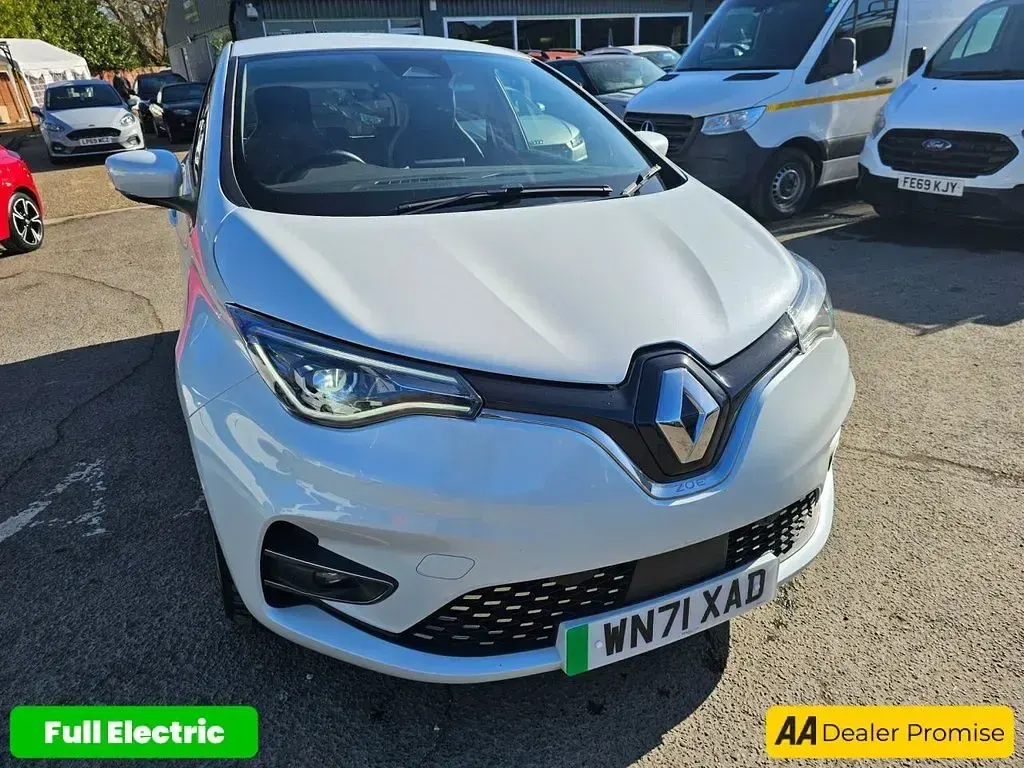 Used Renault Zoe GT-Line 100 kW (136 HP) 2021 White Hatchback