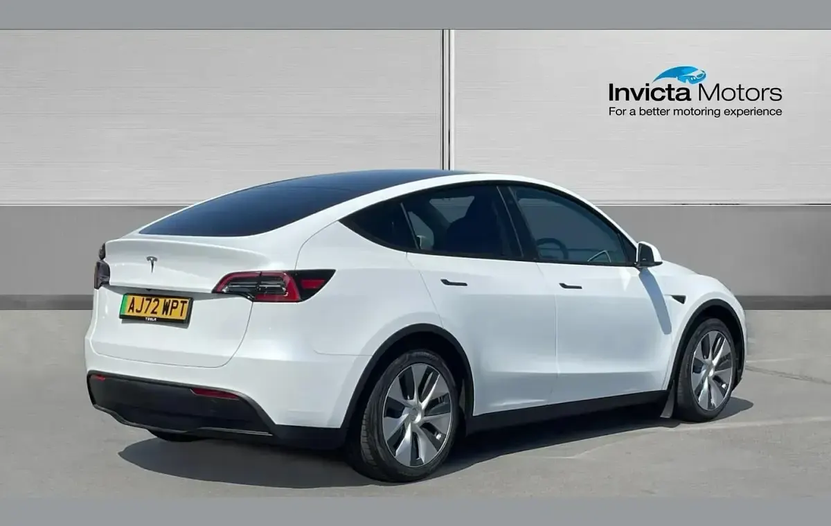 Used Tesla Model Y RWD 219 kW (299 HP) 2022 White SUV
