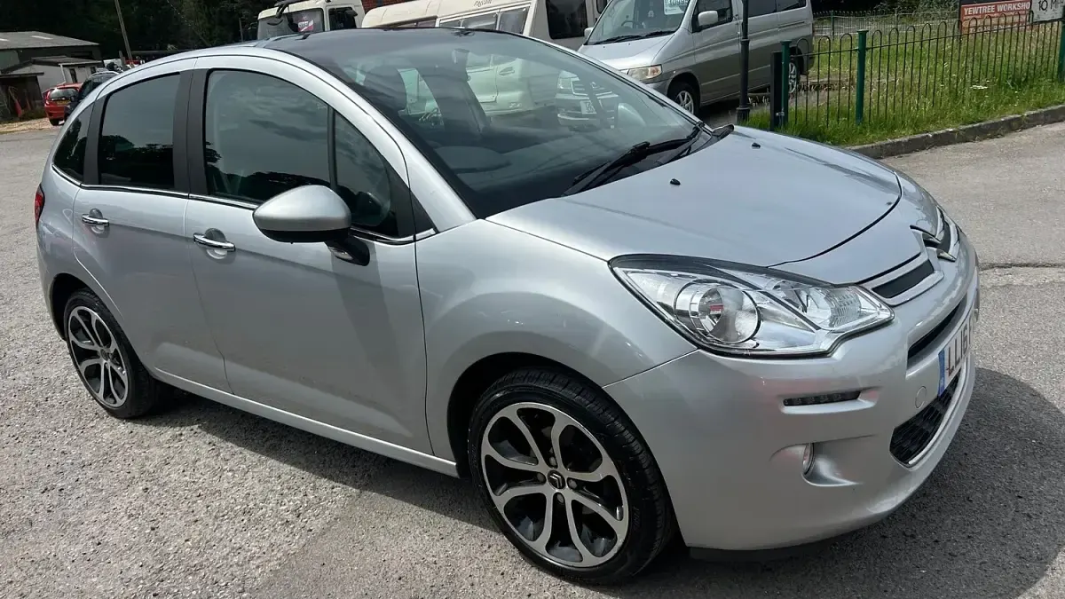 Used Citroën C3 Platinum 82 HP (60 kW) 2016 Silver Hatchback