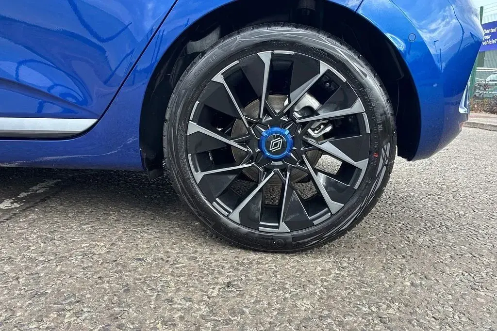New Renault Clio Iconic Esprit Alpine 140 HP (102 kW) 2026 Hatchback