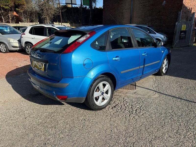 Used Ford Focus Zetec 2007 Blue Hatchback