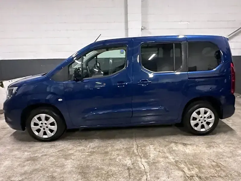 Used Vauxhall Combo 2022 Blue MPV
