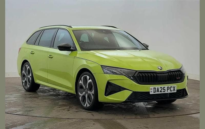 Hyper green Used 2025 Skoda Octavia vRS Estate | £34,990 - Image 1/4