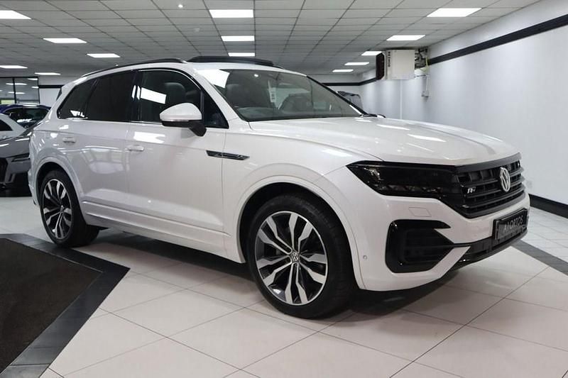 White Used 2019 VW Touareg R-line SUV | £36,949 (Expensive) - Image 1/4