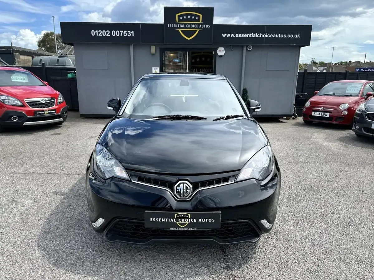 Used MG MG3 106 HP (77 kW) 2016 Black Hatchback