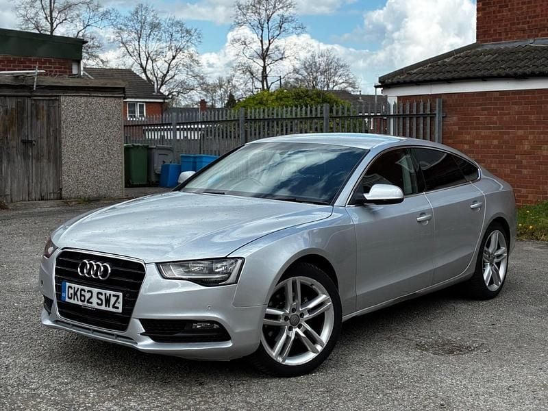 Begagnad Audi A5 2012 Silver Sportkupé