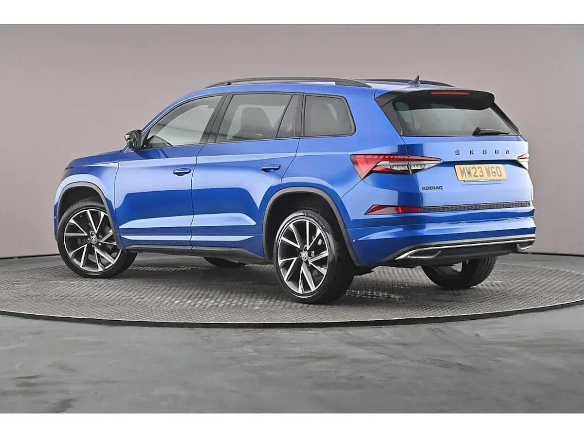 Used Skoda Kodiaq SportLine 110 HP (80 kW) 2023 Race blue metallic SUV