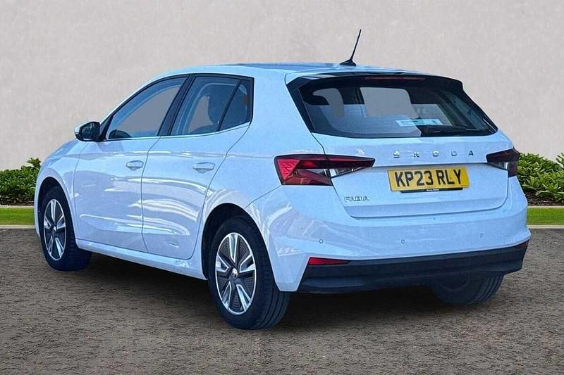 Used Skoda 110 R SE L 81 HP (59 kW) 2023 Moon white metallic Hatchback