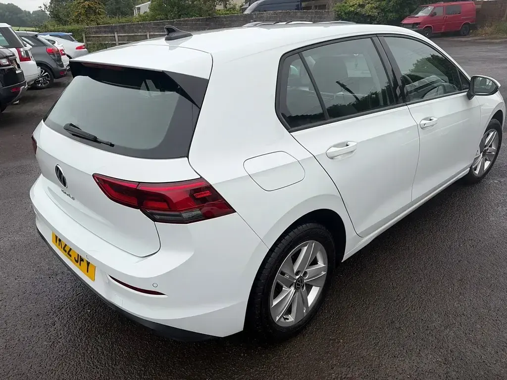 Used VW Golf VIII Life 2022 White Hatchback