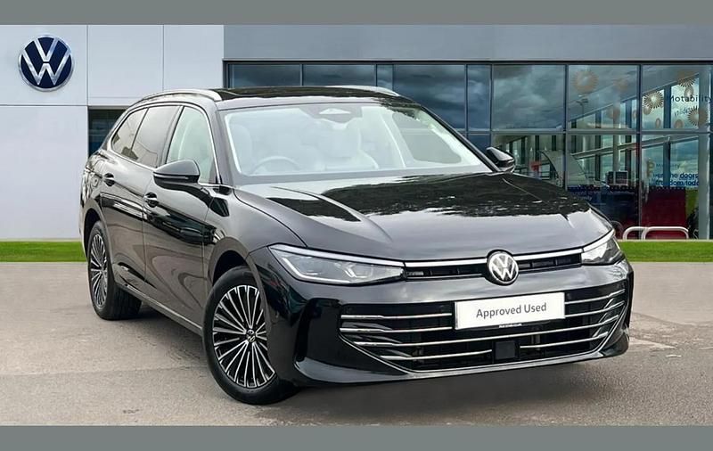 Used VW Passat Elegance 200 HP (147 kW) 2025 Black Estate
