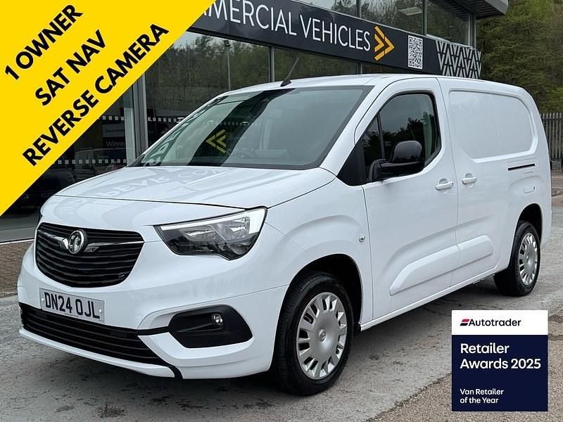 Used Vauxhall Combo 100 HP (73 kW) 2024 White MPV