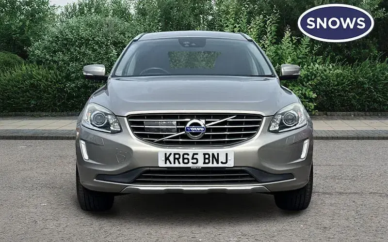 Usado Volvo XC60 SE Lux 190 HP (139 kW) 2017 SUV