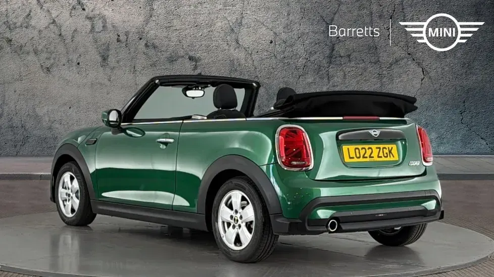 Used Mini Cooper Cabriolet Classic 134 HP (98 kW) 2022 Green Cabriolet