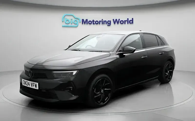 Second-hand Vauxhall Astra 131 CP (96 kW) 2026 Hatchback
