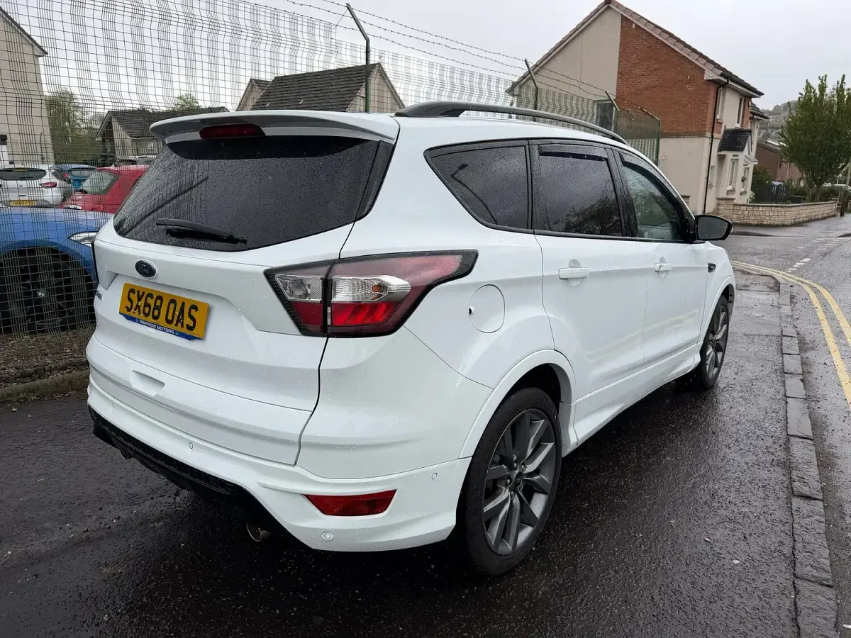 Used Ford Kuga ST-Line 150 HP (110 kW) 2019 White SUV