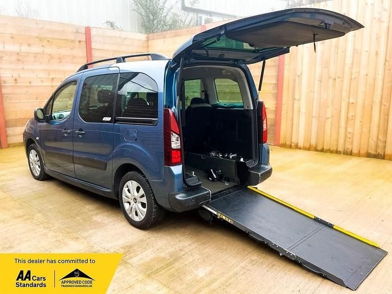 Used Citroën Berlingo 2015 Blue MPV