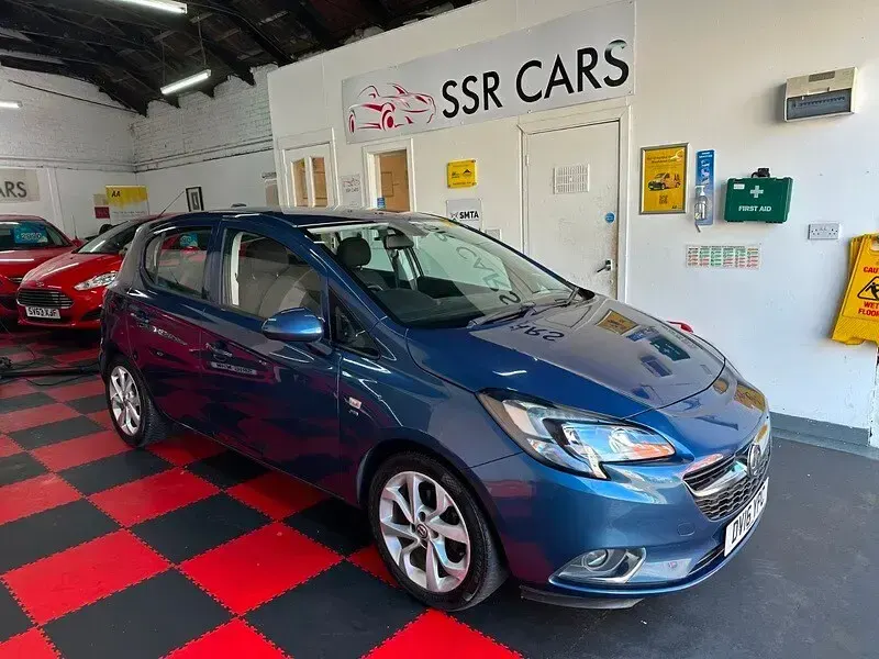 Used Vauxhall Corsa SRi 75 HP (55 kW) 2016 Blue Hatchback