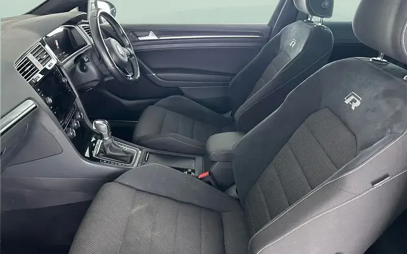 Used VW Golf VII R 300 HP (220 kW) 2019 Hatchback