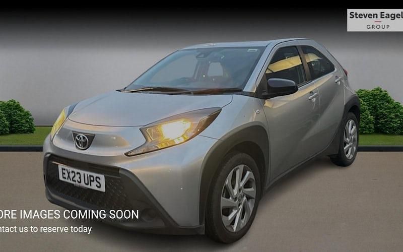 Used Toyota Aygo X PURE 72 HP (52 kW) 2025 SUV