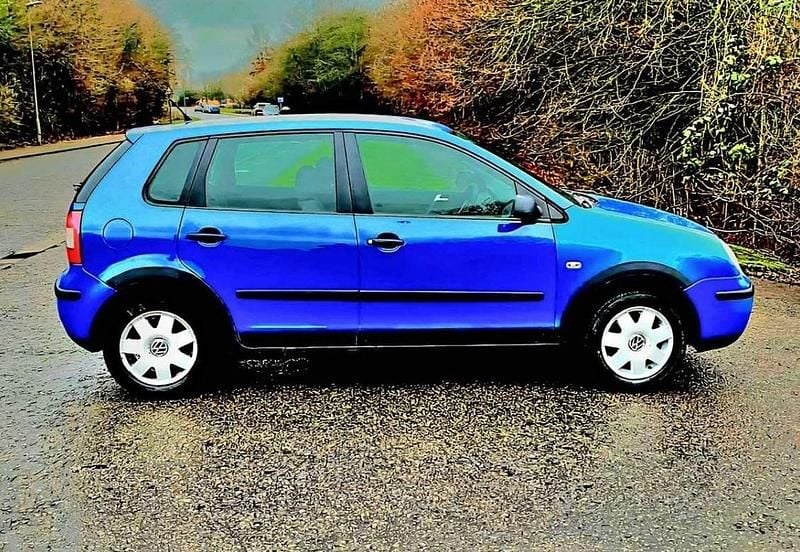 Used VW Polo S 64 HP (47 kW) 2004 Blue Hatchback