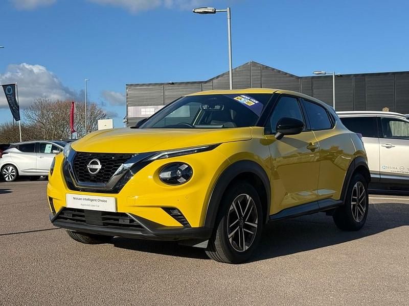 Used Nissan Juke N-Connecta 2024 Yellow SUV