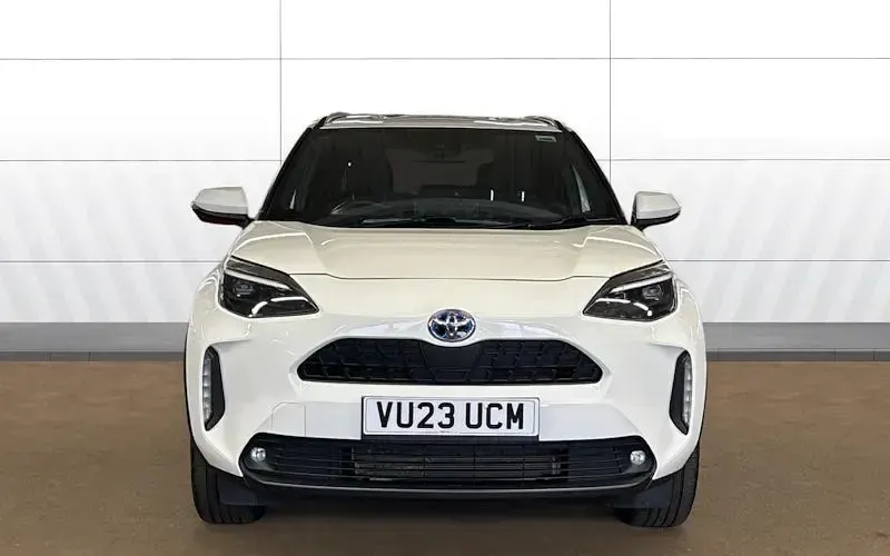 Used Toyota Yaris Hybrid Design 116 HP (85 kW) 2026 Estate