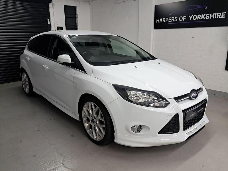 White Used 2014 Ford Focus Zetec Hatchback | £3,995 (Fair price) - Image 1/4