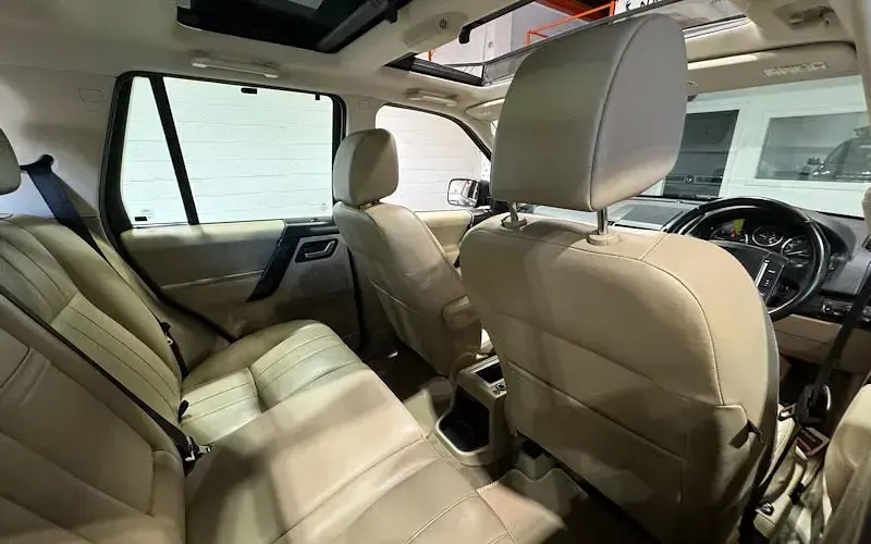 Used Land Rover Freelander 2 HSE 190 HP (139 kW) 2012 Brown SUV
