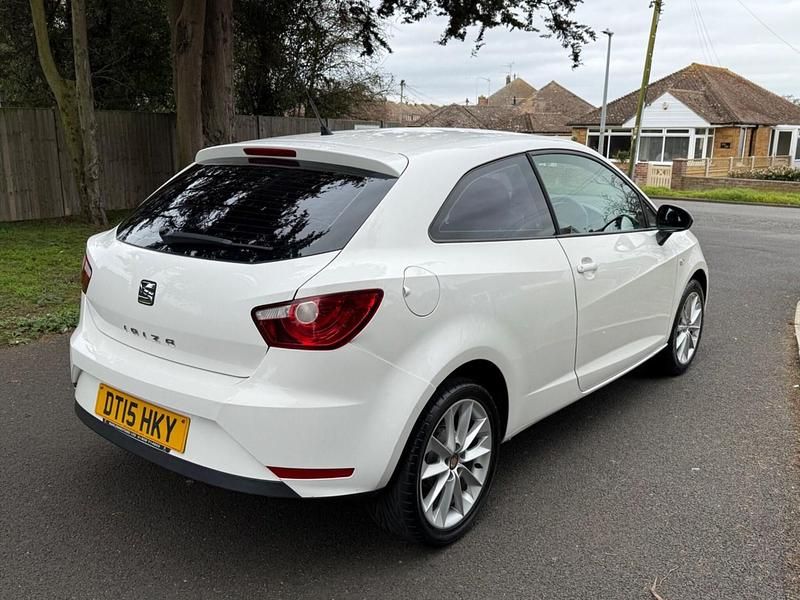 Used Seat Ibiza 2015 White Hatchback