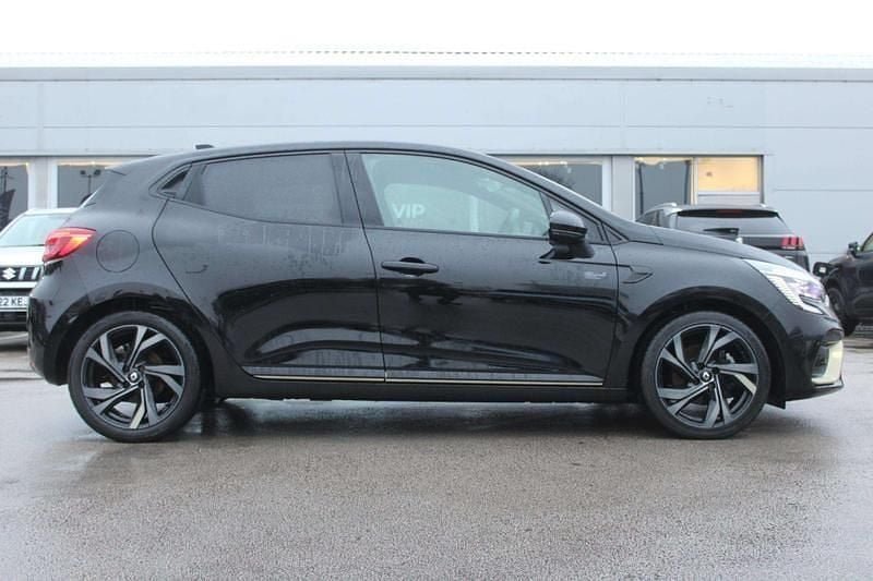 Used Renault Clio V Engineered 2023 Diamond black Hatchback