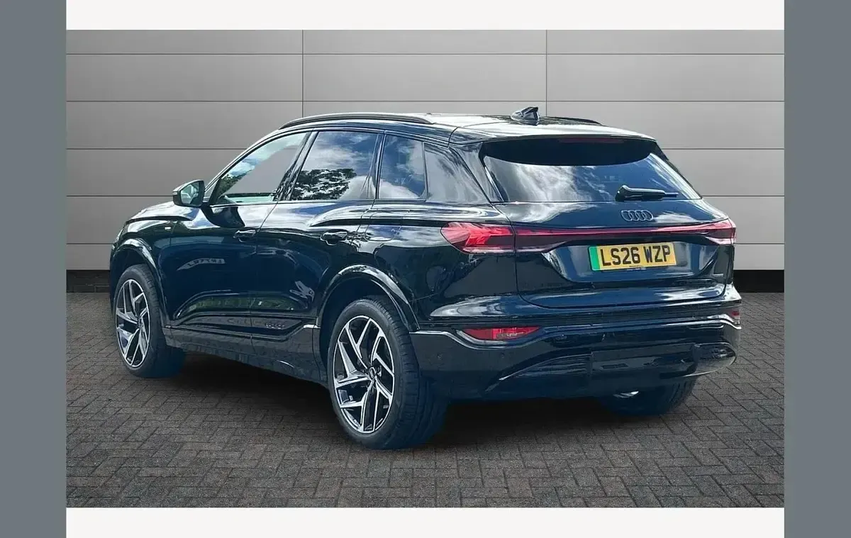 Used Audi Q6 e-tron Black Edition 314 kW (428 HP) 2026 Black SUV